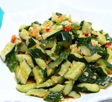 Knife-Pounded Cucumber