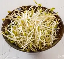Stir-Fried Bean Sprouts with Organ Meat