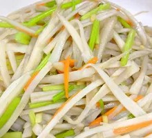 Stir-fried Crisp Lotus Root