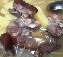 Preserved Pork Leg Hot Pot