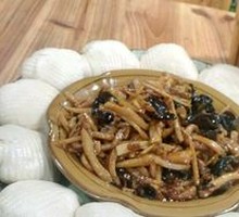 Fish-Flavored Pork in Flatbread