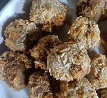 Fried Pork Balls with Rice Crackers