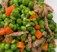 Sweet Pea Stir-Fry with Pork