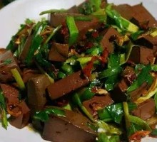 Stir-fried Duck Blood with Leeks