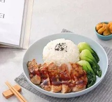 黑椒鸡扒饭