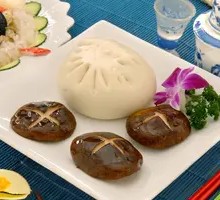 Shiitake Mushroom and Pork Cubes Dumpling