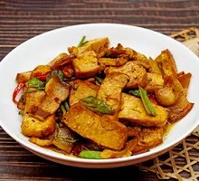 Fried Pork with Tofu Skin
