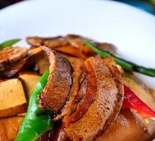 Fried Pork with Tofu Skin