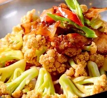 Spicy Stir-Fried Organic Cauliflower