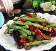 Eggplant and Green Beans Stir-fry