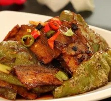 Stir-Fried Pork with Tiger-Striped Peppers