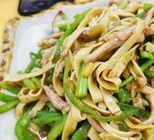 Shredded Pork with Tofu Skin