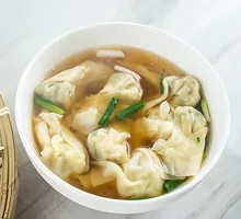Scallion Pork Dumplings in Soup