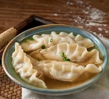 Water Chestnut Pork Dumplings in Soup