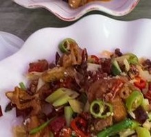 Dry-Fried Pork Intestines
