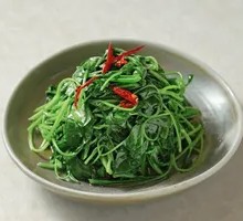 Guizhou Seasonal Stir-Fried Wild Greens