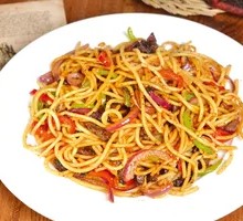 Black Pepper Beef Noodles