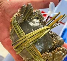 Steamed Freshwater Crab Delicacy
