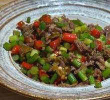 Stir-Fried Beef with Spicy Sauce