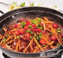 Spicy Wild Bamboo Shoots in Dry Pot