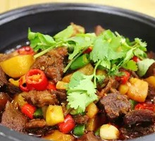 Braised Beef Brisket with Potatoes