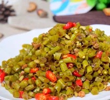 Sour Pickled Beans with Minced Pork