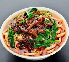 Stir-Fried Pork with Green Pepper Noodles