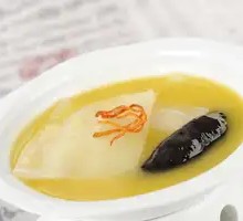 Braised Pig's Feet with Shark's Fin and Sea Cucumber