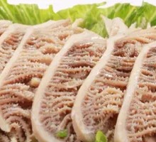 Delicious Raw Beef Noodles