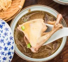 Ganoderma and Pigeon Soup