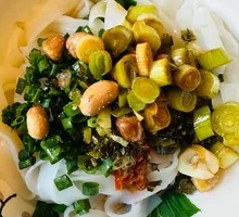 Nanchang Noodle Salad