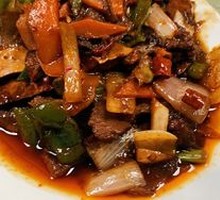 Stir-Fried Beef with Spicy Sauce