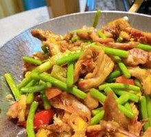 Spicy Pot-Steamed Chicken