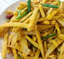 Dry-Fried Lotus Root Strips