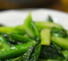 Ginger Stir-Fried Mustard Greens