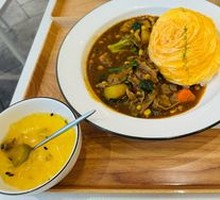 Beef Curry Omelette Rice