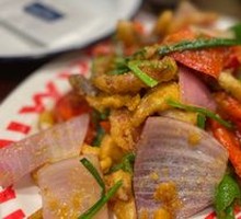 Thai Salted Egg Yolk Stir-fried Squid