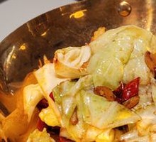 Hangzhou-style Spicy Cabbage Roll
