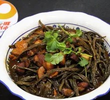 Braised Pork with Dried Beans