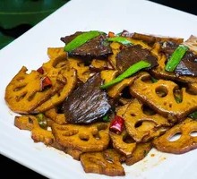 Braised Lotus Root Stir-Fried with Beef