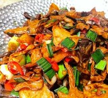Mushroom Hot Pot