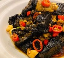 Stinky Tofu with Pork Intestines
