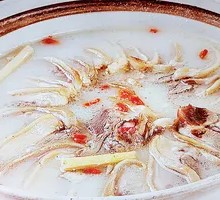 Spicy Lamb with Skin