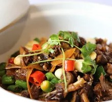 Braised Duck with Soy Sauce and Beer