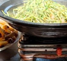 Preserved Pork with Pea Shoots