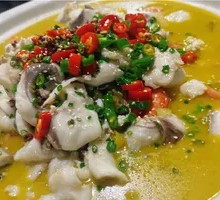 Large Clay Pot Spicy Numbing Fish