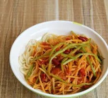 Mashed Potato Noodles with Egg and Sausage