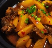 Braised Beef Brisket with Potatoes