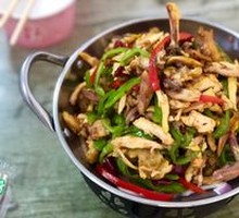Spicy Pot-Steamed Chicken