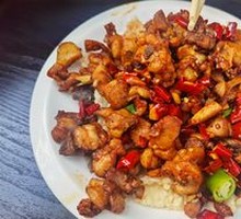 Spicy Chicken with Crispy Rice Noodles